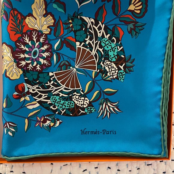 Hermes Scarf - Never Worn - Picture 11 of 15